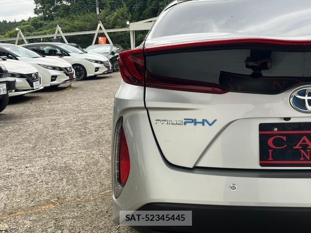 Toyota PRIUS PHV 2018-11 8328293-12