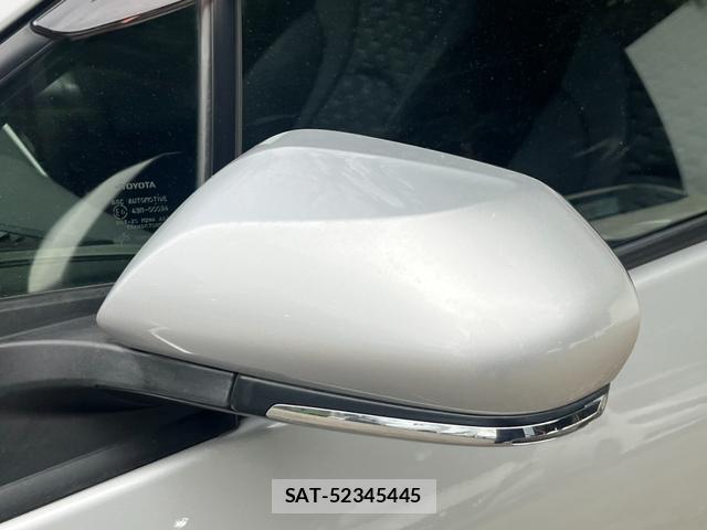 Toyota PRIUS PHV 2018-11 8328293-15
