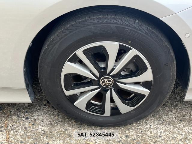 Toyota PRIUS PHV 2018-11 8328293-19