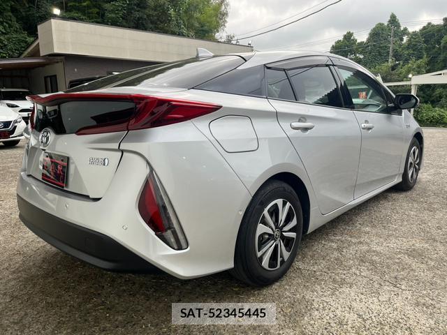 Toyota PRIUS PHV 2018-11 8328293-5