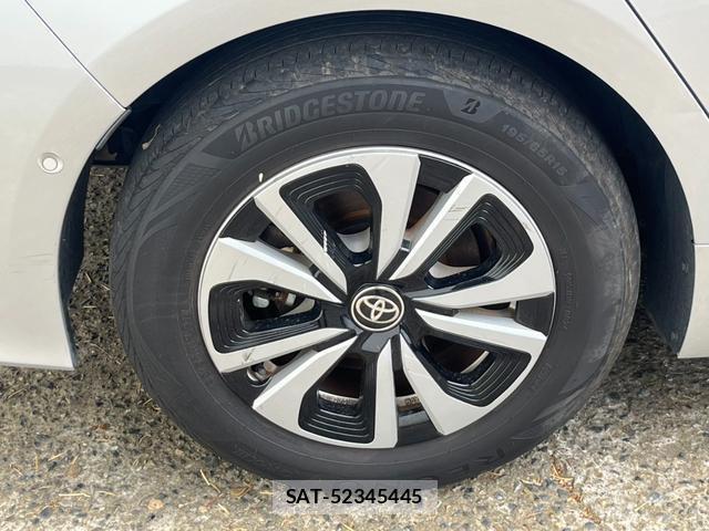 Toyota PRIUS PHV 2018-11 8328293-8