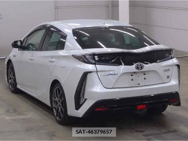 Toyota PRIUS PHV 2020-10 8328843-1