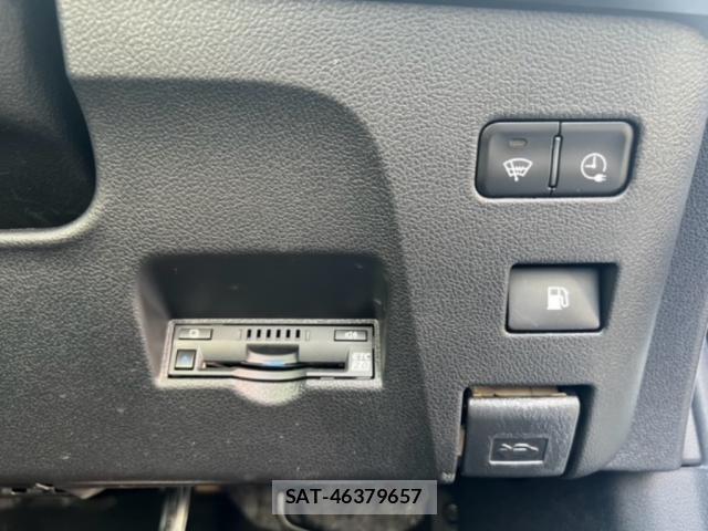 Toyota PRIUS PHV 2020-10 8328843-11