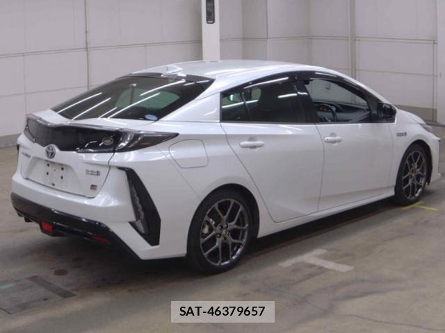 Toyota PRIUS PHV 2020-10 8328843-14