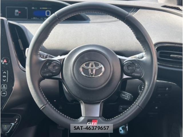 Toyota PRIUS PHV 2020-10 8328843-6