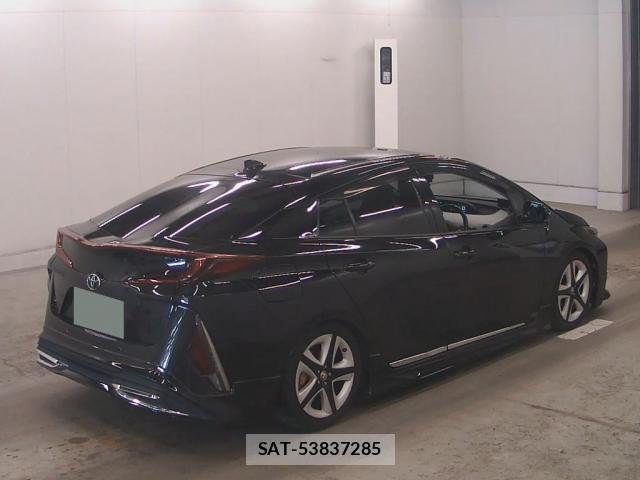 Toyota PRIUS PHV 2017-03 8329093-4