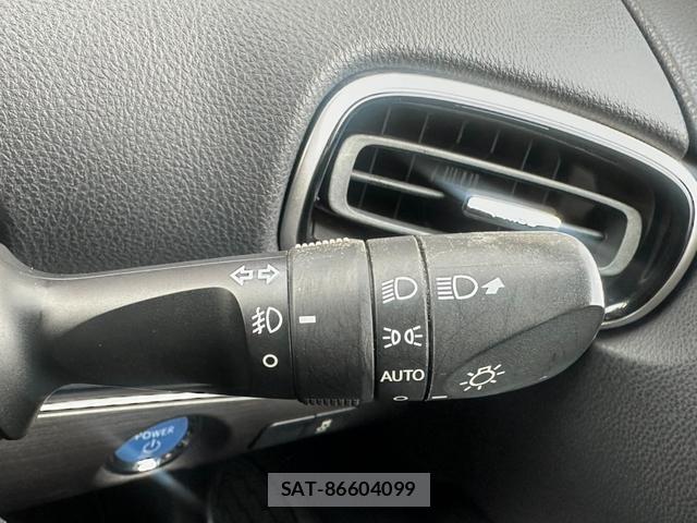 Toyota PRIUS PHV 2017-04 8329715-15