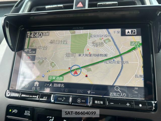 Toyota PRIUS PHV 2017-04 8329715-4
