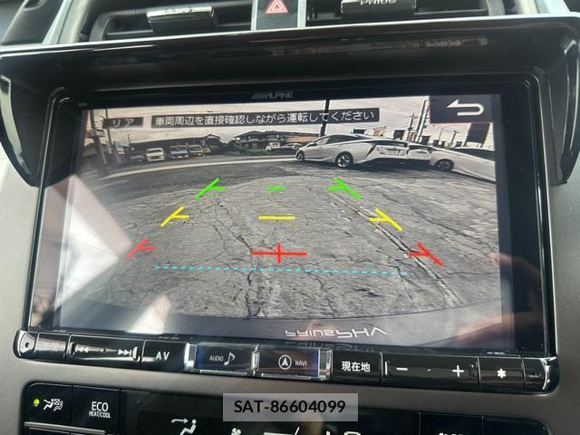 Toyota PRIUS PHV 2017-04 8329715-5