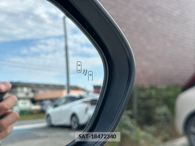 Toyota PRIUS PHV 2019-08 8329718-13