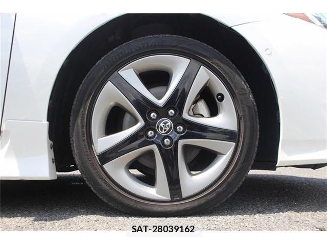 Toyota PRIUS PHV 2019-06 8329755-17