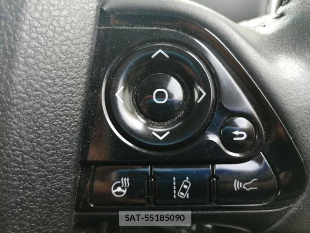 Toyota PRIUS PHV 2018-05 8330298-7