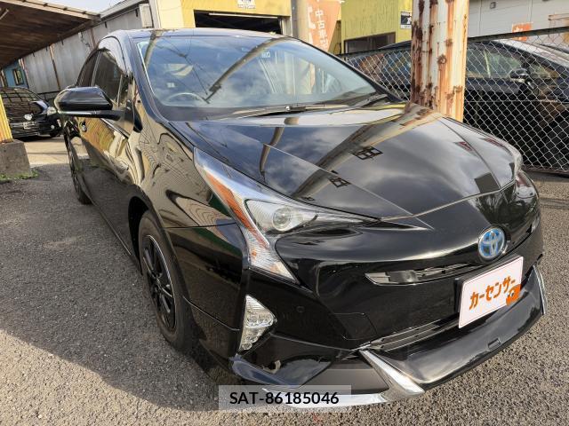 Toyota PRIUS 2016-07 8327835-9