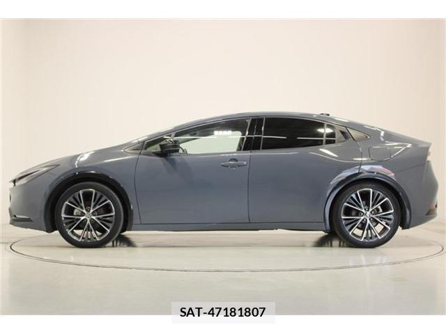 Toyota PRIUS 2023-07 8327937-8