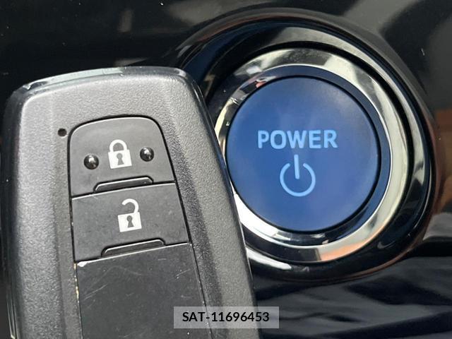 Toyota PRIUS 2018-02 8327971-7
