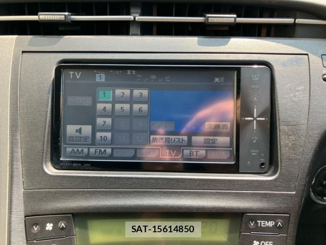 Toyota PRIUS 2011-03 8327977-10