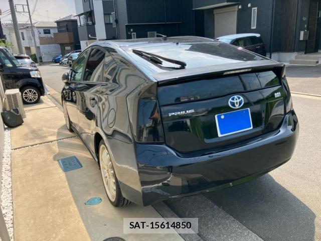 Toyota PRIUS 2011-03 8327977-13