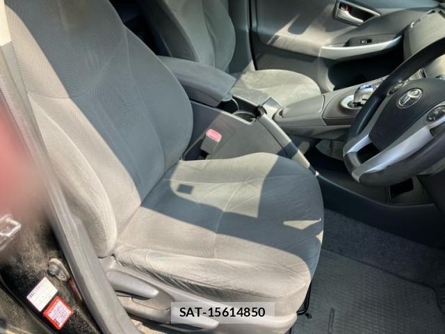 Toyota PRIUS 2011-03 8327977-5