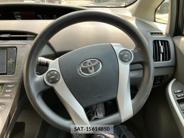 Toyota PRIUS 2011-03 8327977-7