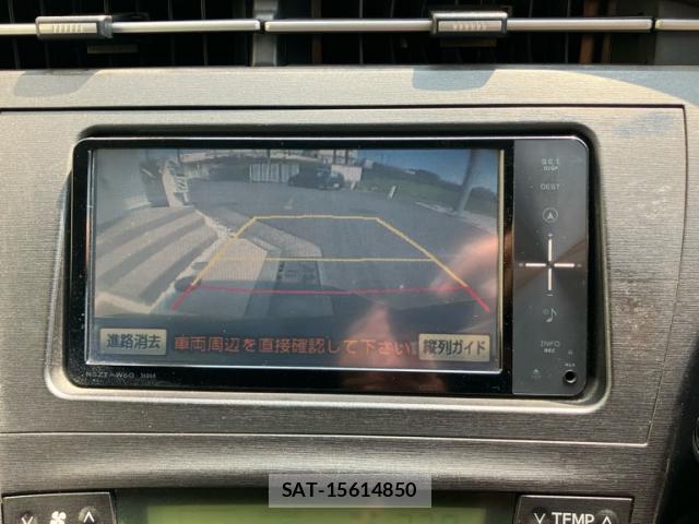 Toyota PRIUS 2011-03 8327977-9