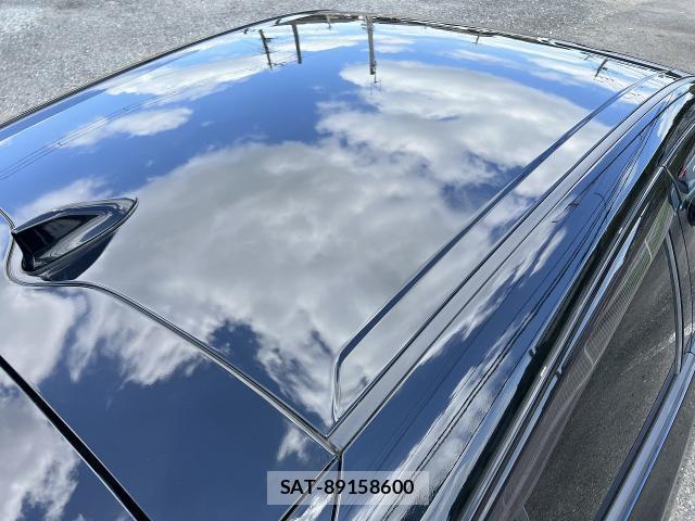 Toyota PRIUS 2017-06 8328063-14