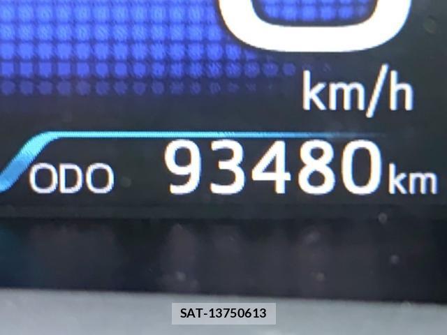 Toyota PRIUS 2017-07 8328352-9