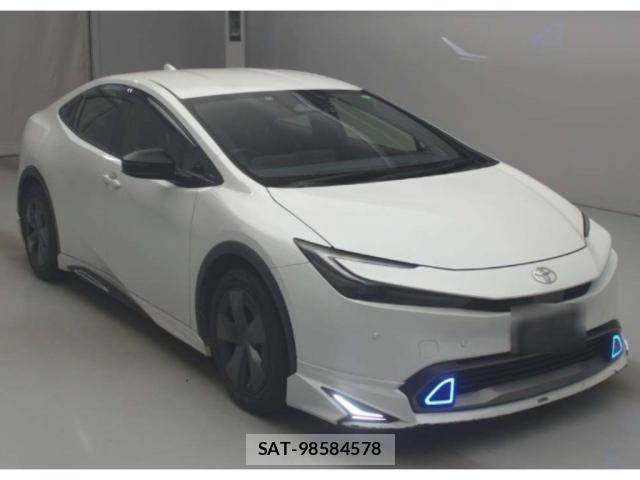 Toyota PRIUS 2024-09 8328631-3