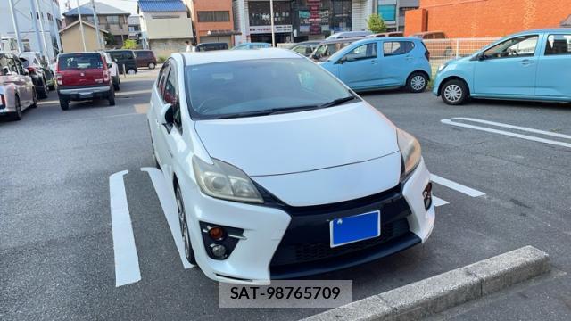 Toyota PRIUS 2010-04 8328848-0