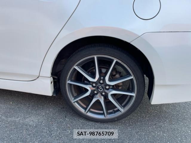 Toyota PRIUS 2010-04 8328848-11