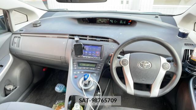 Toyota PRIUS 2010-04 8328848-3