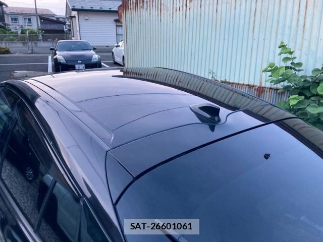 Toyota PRIUS 2017-11 8328893-10