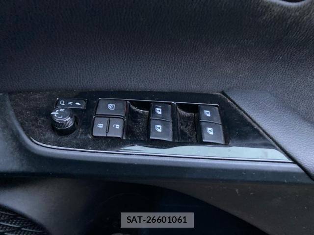 Toyota PRIUS 2017-11 8328893-19