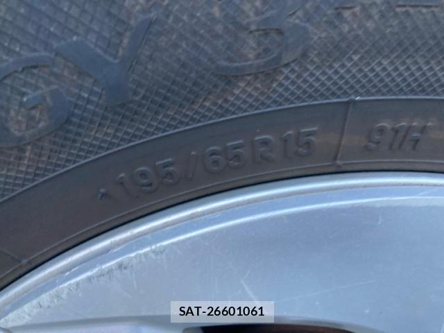 Toyota PRIUS 2017-11 8328893-6