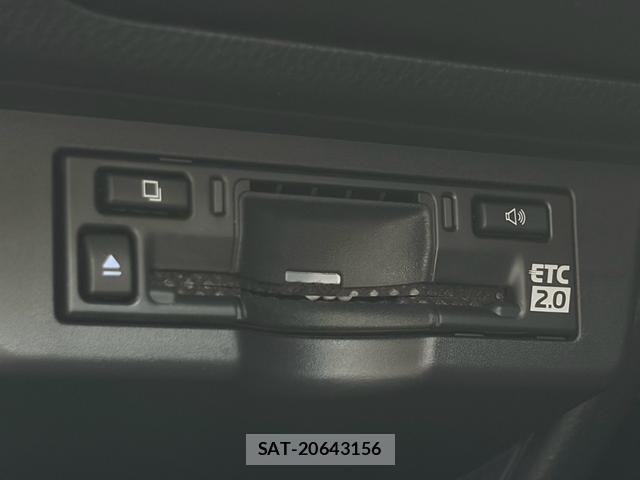 Toyota PRIUS 2023-03 8328925-19