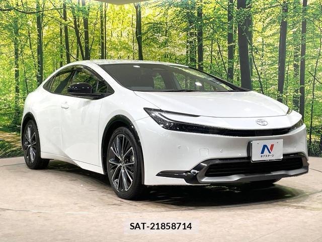 Toyota PRIUS 2023-06 8329052-15