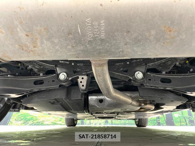 Toyota PRIUS 2023-06 8329052-18