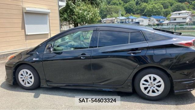 Toyota PRIUS 2016-08 8329261-10