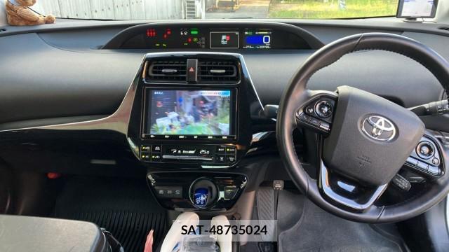 Toyota PRIUS 2022-04 8329264-2
