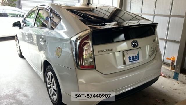 Toyota PRIUS 2015-02 8329306-1