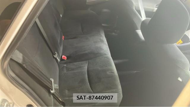 Toyota PRIUS 2015-02 8329306-6