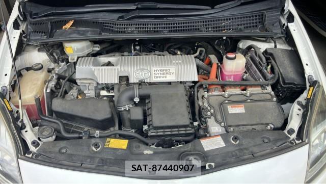 Toyota PRIUS 2015-02 8329306-7