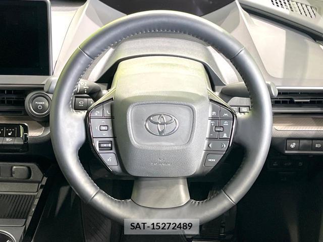 Toyota PRIUS 2023-04 8329392-10