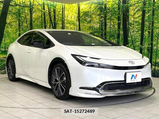 Toyota PRIUS 2023-04 8329392-15