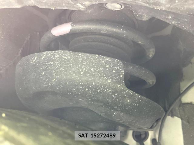 Toyota PRIUS 2023-04 8329392-19