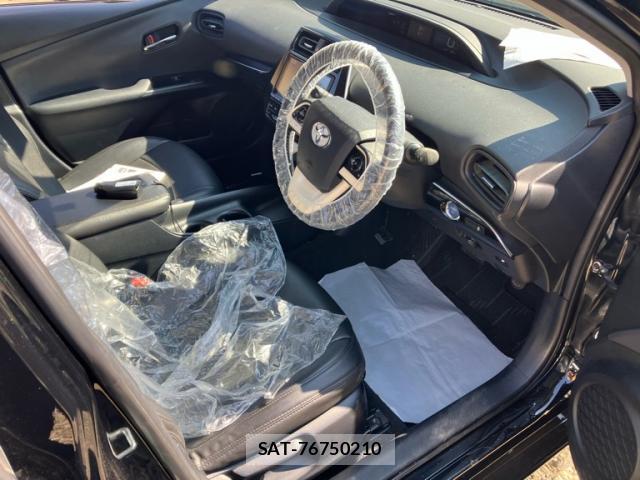 Toyota PRIUS 2016-10 8329399-15