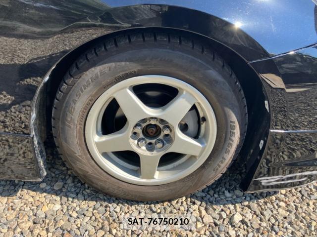 Toyota PRIUS 2016-10 8329399-3