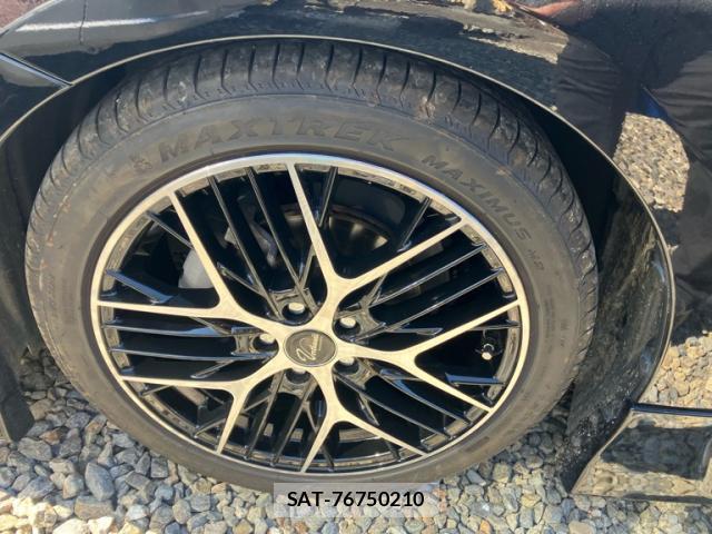 Toyota PRIUS 2016-10 8329399-6