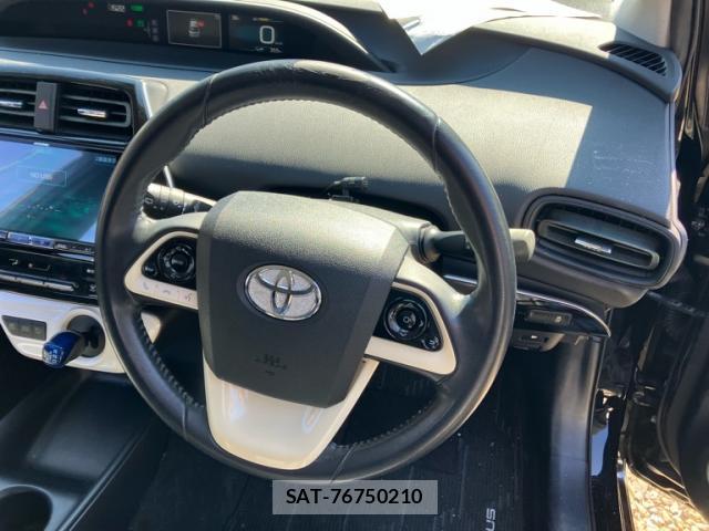 Toyota PRIUS 2016-10 8329399-8
