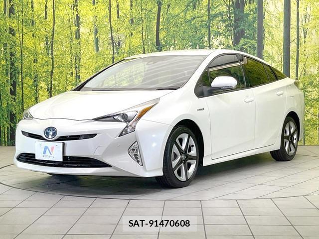 Toyota PRIUS 2017-04 8329470-15