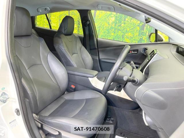 Toyota PRIUS 2017-04 8329470-7